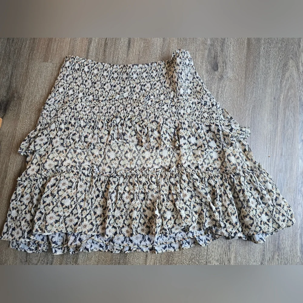 Anthropologie Floral Patterned Cream and Black Skirt Medium NWOT